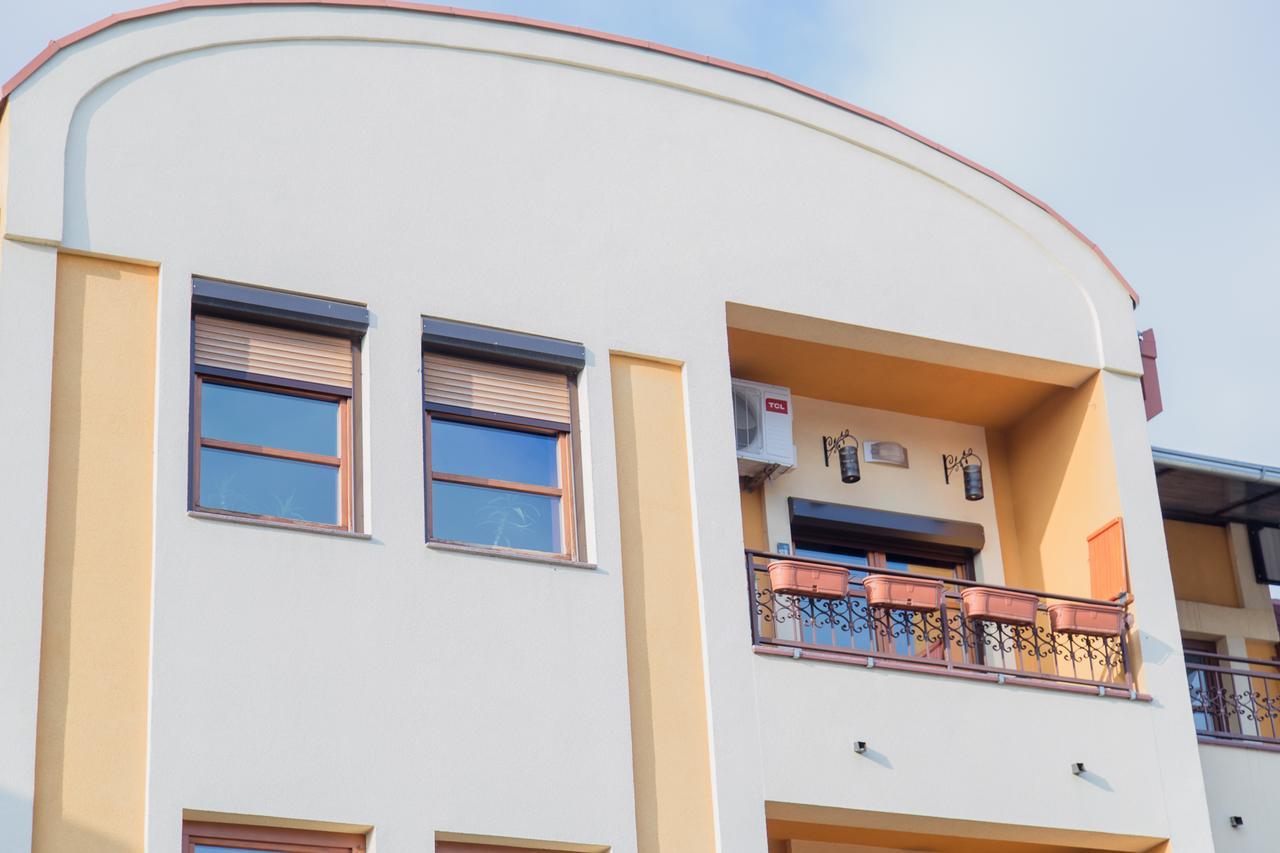 Apartman U Srcu Grada Sombor Exterior photo